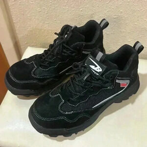 Women’s Steel toe, safety sneakers size 8.5